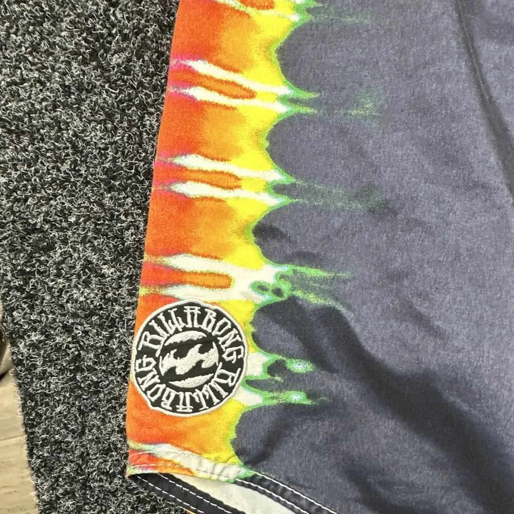 Billabong Drop In and Tune In Board Shorts Mens 36 Blue Gray Tie-Dye Drawstring